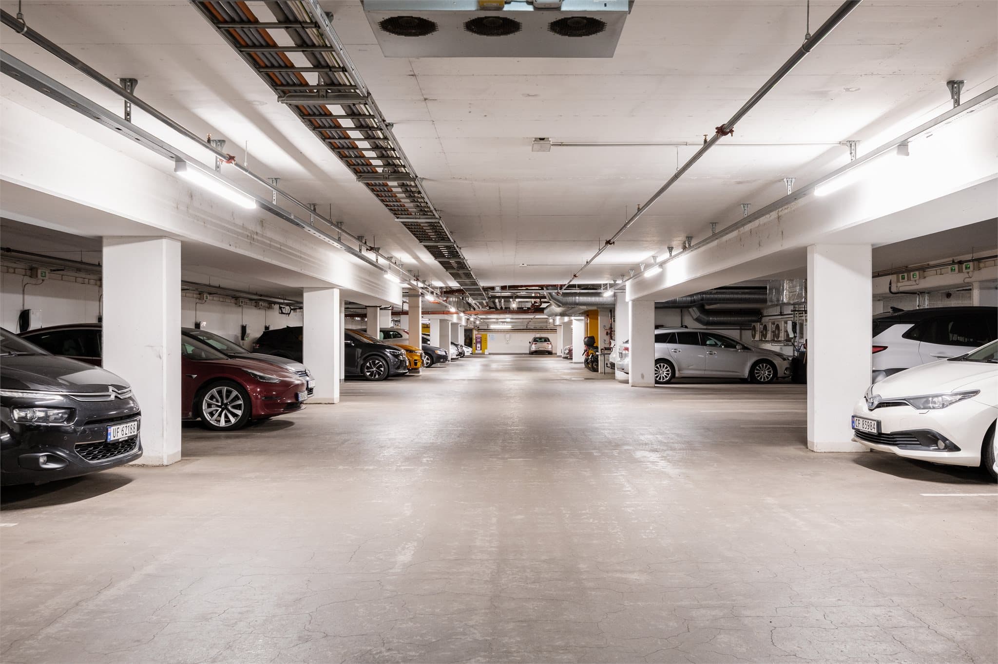 Mulighet for leie av parkeringsplass i felles garasjeanlegg.
