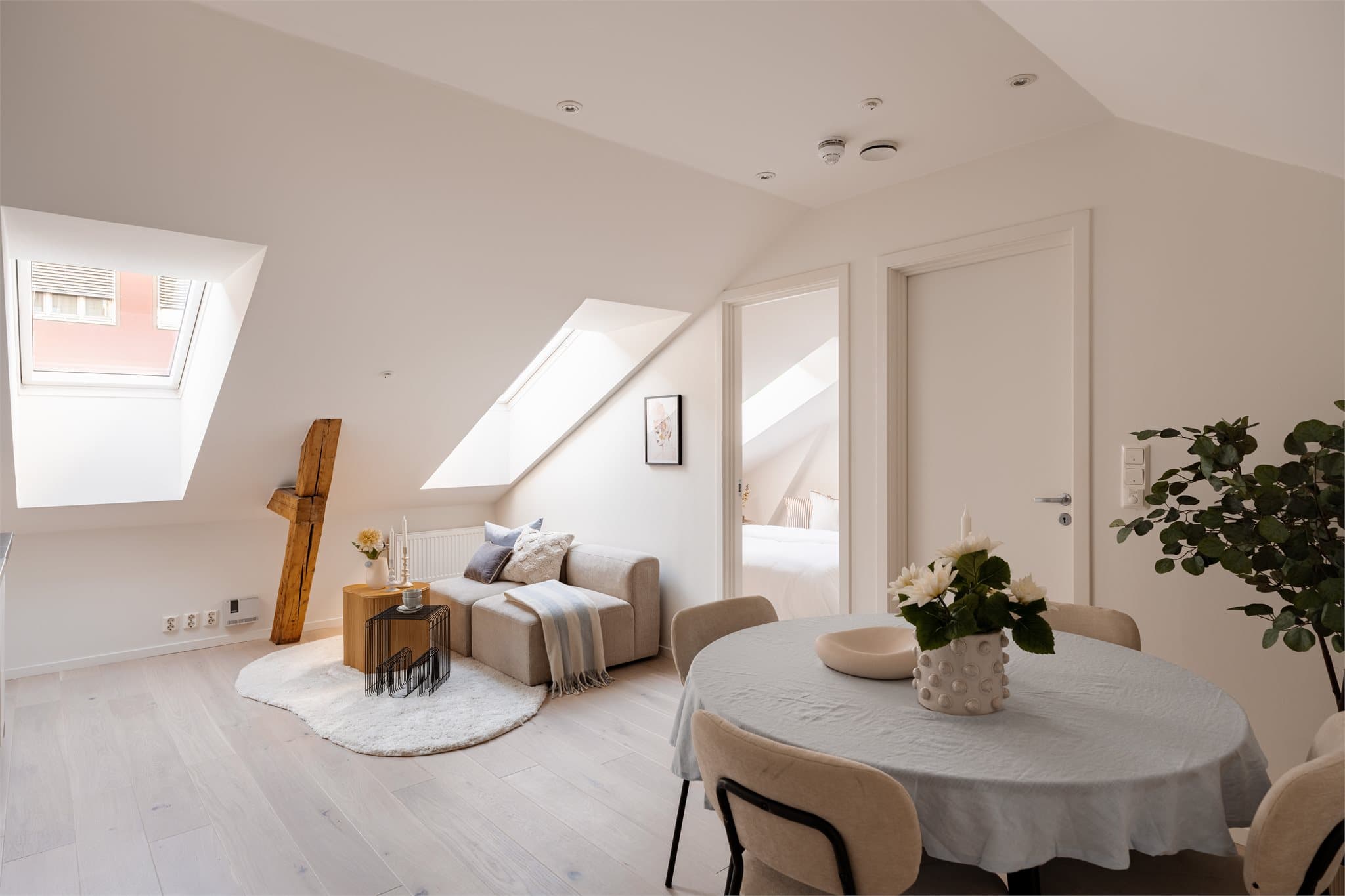 Emera Eiendomsmegling ønsker velkommen til Kongens Gate 10D! Foto: Henrik Fjørtoft Sporsheim.