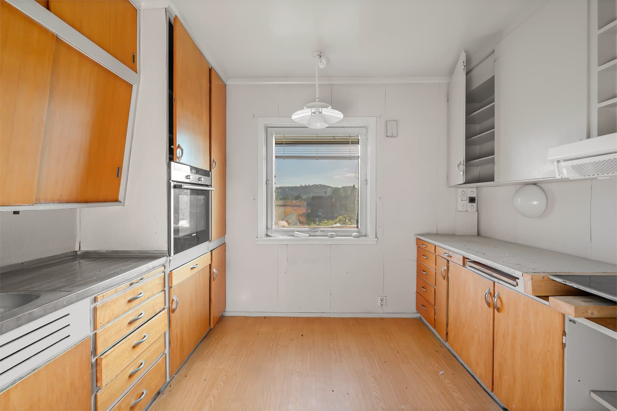 - Kjøkkenet måler 8,9 m² -
