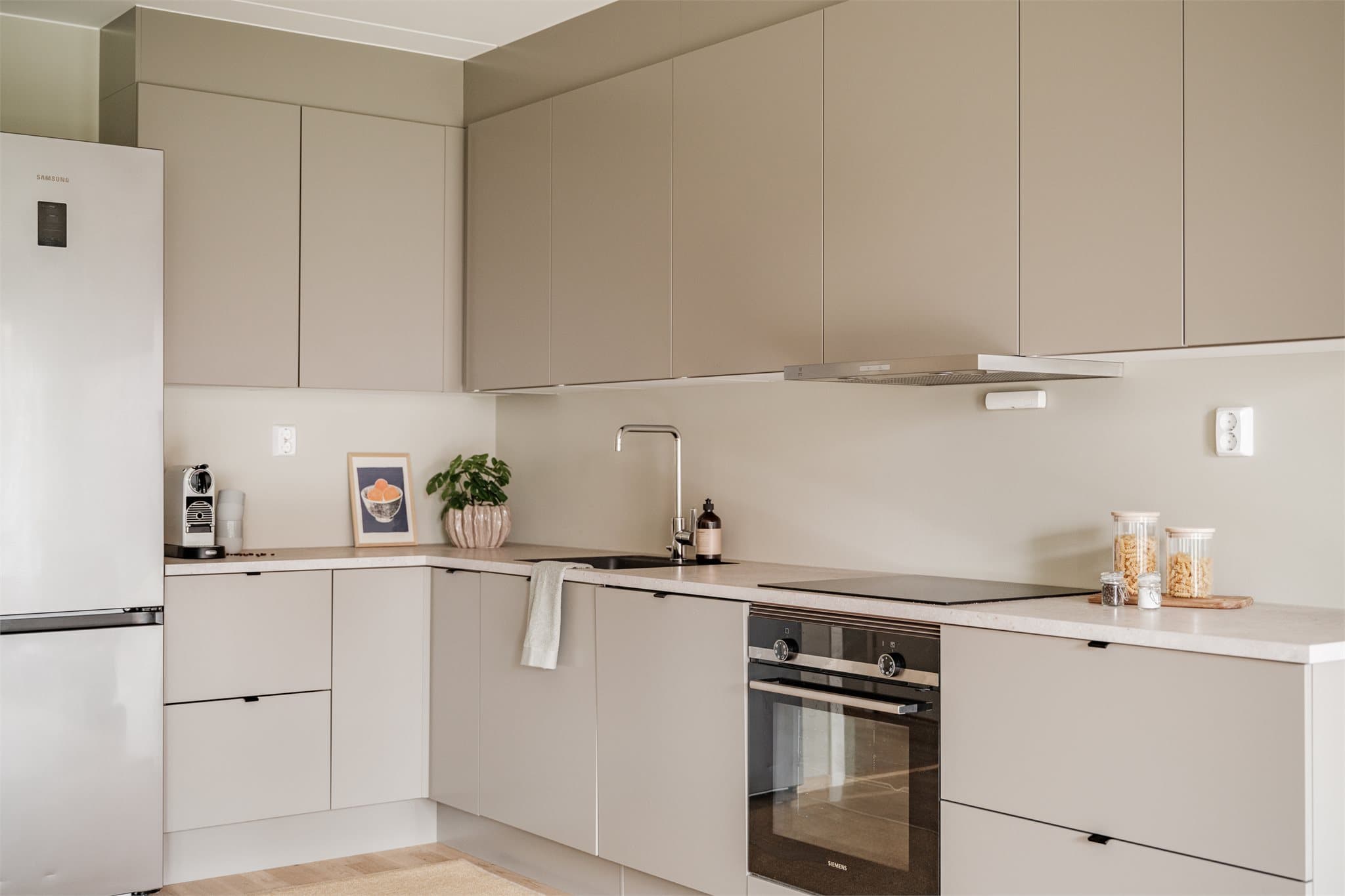 Kjøkkenet er levert av kvalitetsleverandøren HTH.