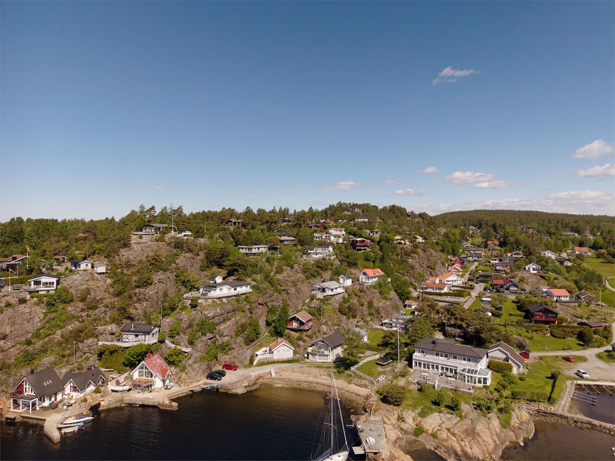 Dronefoto som viser beliggenheten i Svalerødkilen.