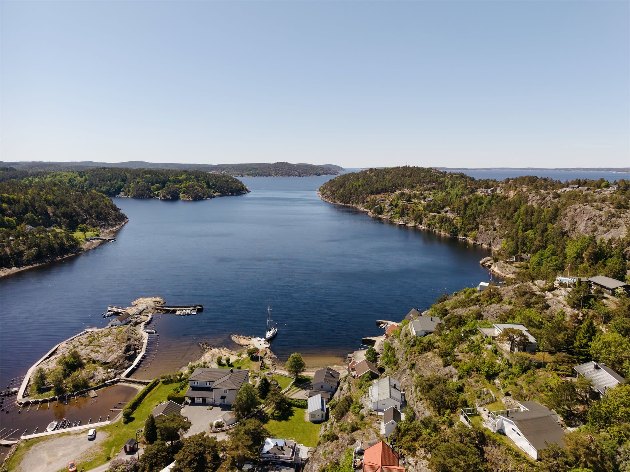 Den idylliske skjærgården ligger rett utenfor kilen.