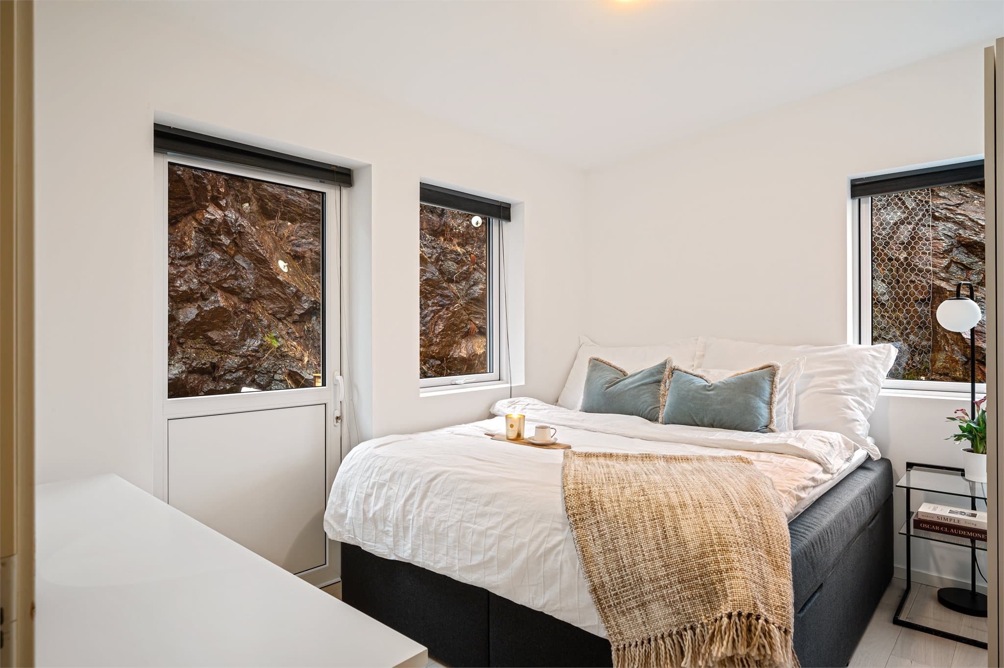 - Soverommet i etasjen måler 9,7m² -