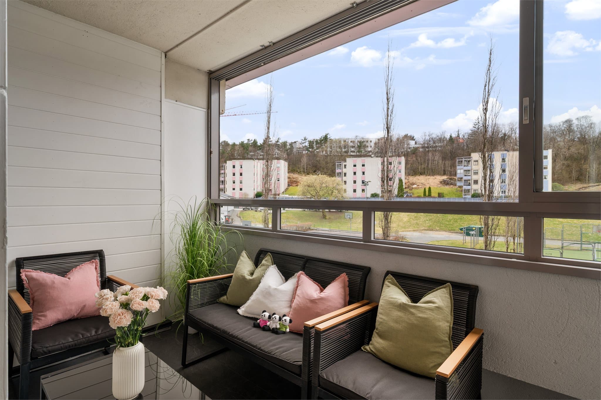 - Den innglassede altanen måler 7,7m² -