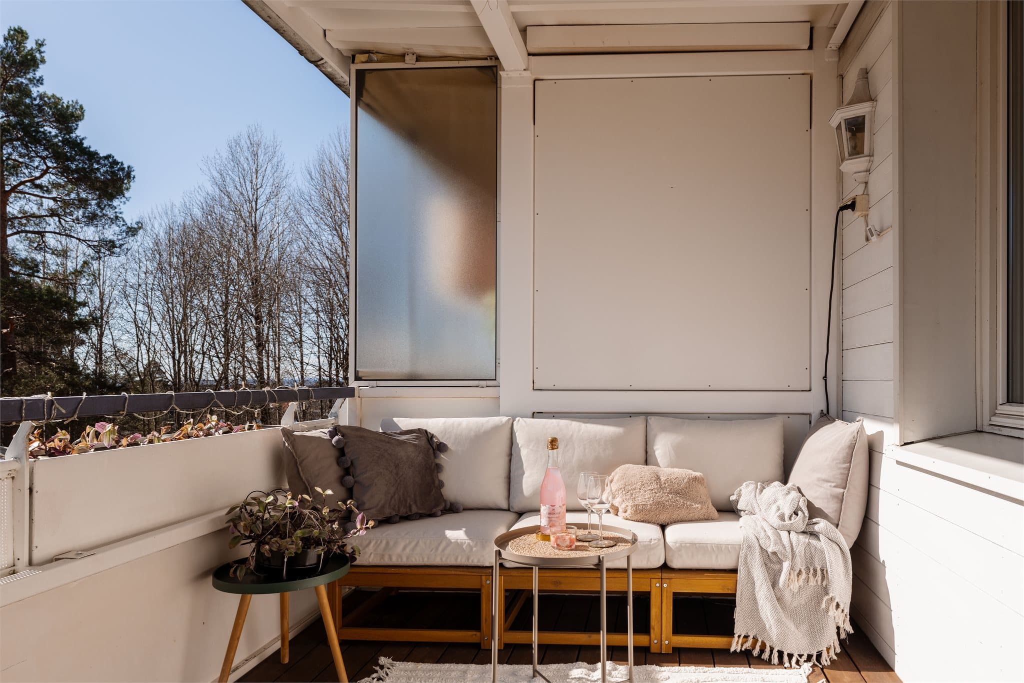 Her kan du innrede slik du selv måtte ønske med god plass til for eksempel sittegruppe