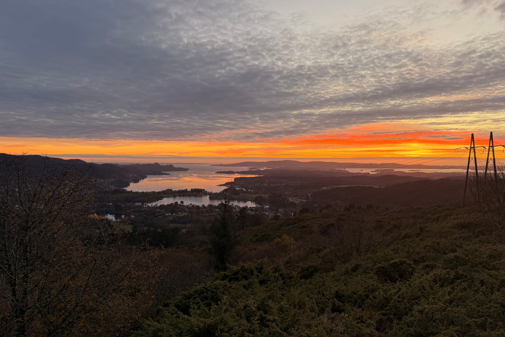 - Mange turmuligheter i nærheten av eiendommen, blant annet Fanafjellet og Stendafjellet -