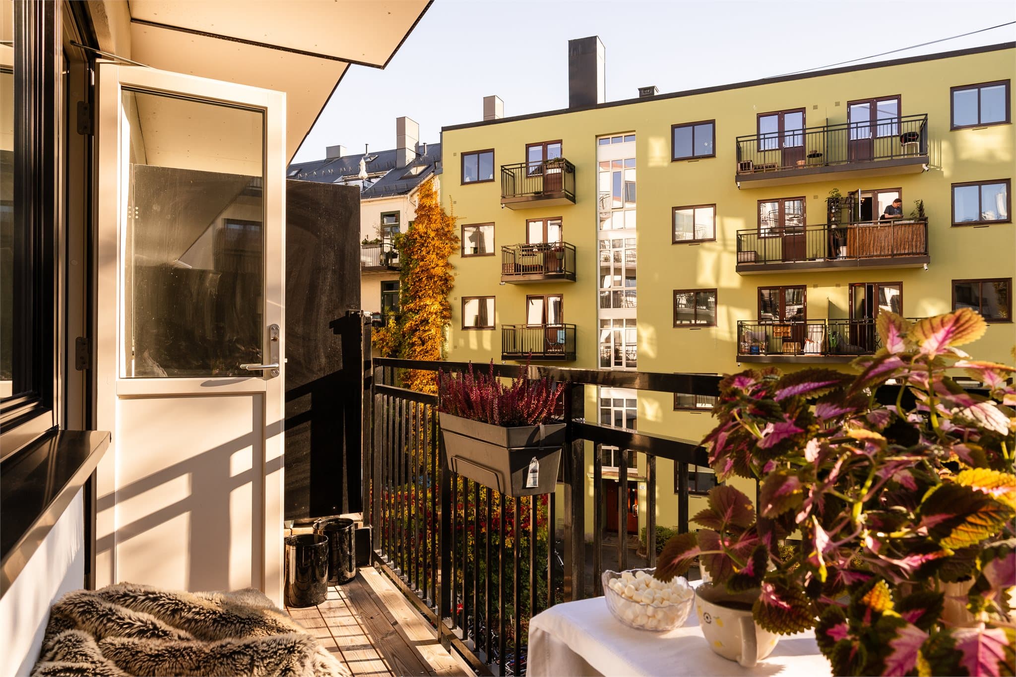 Her er det også gode grillmuligheter, da det er tillatt å grille med gass- eller elektrisk grill.