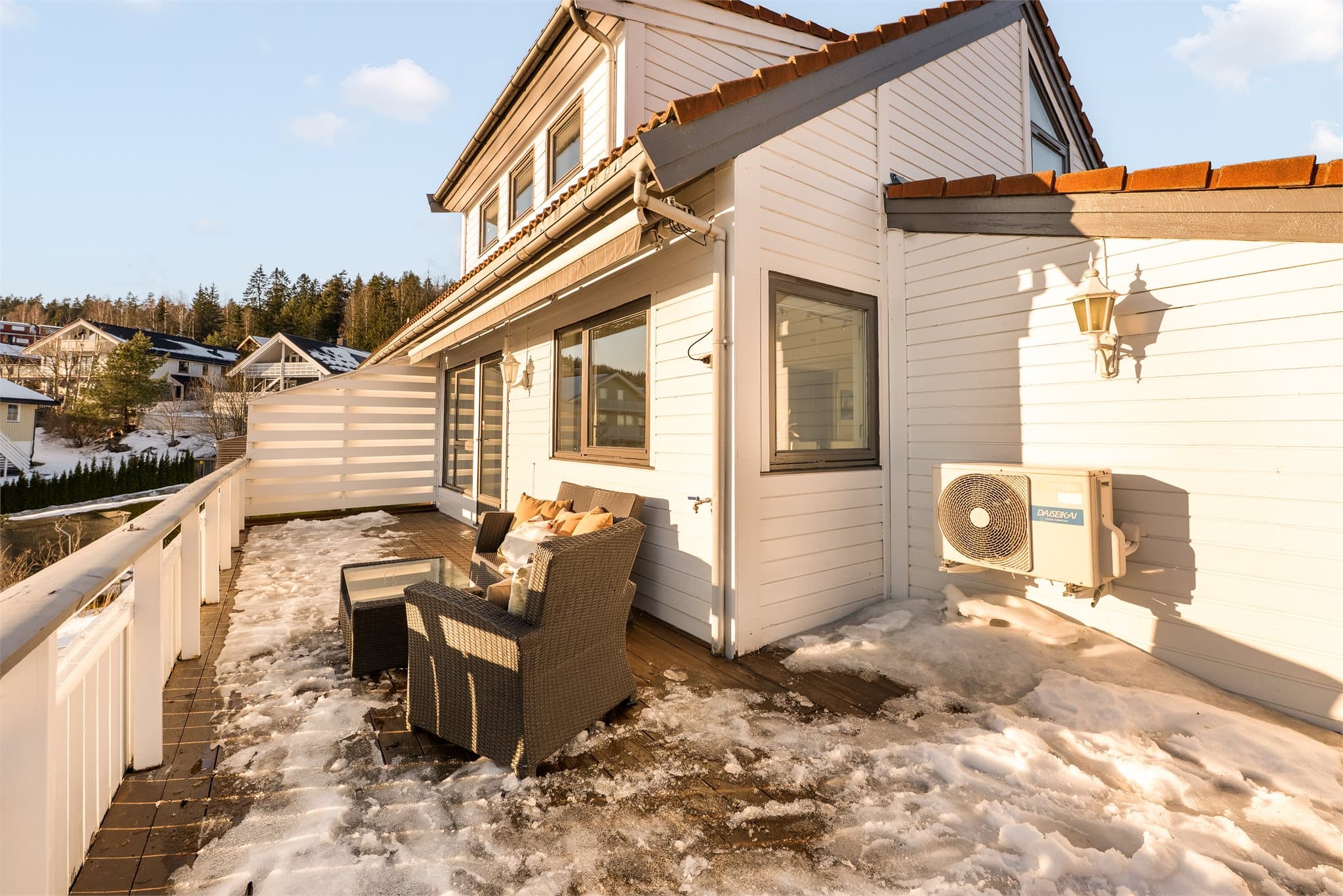 Det er montert markise.