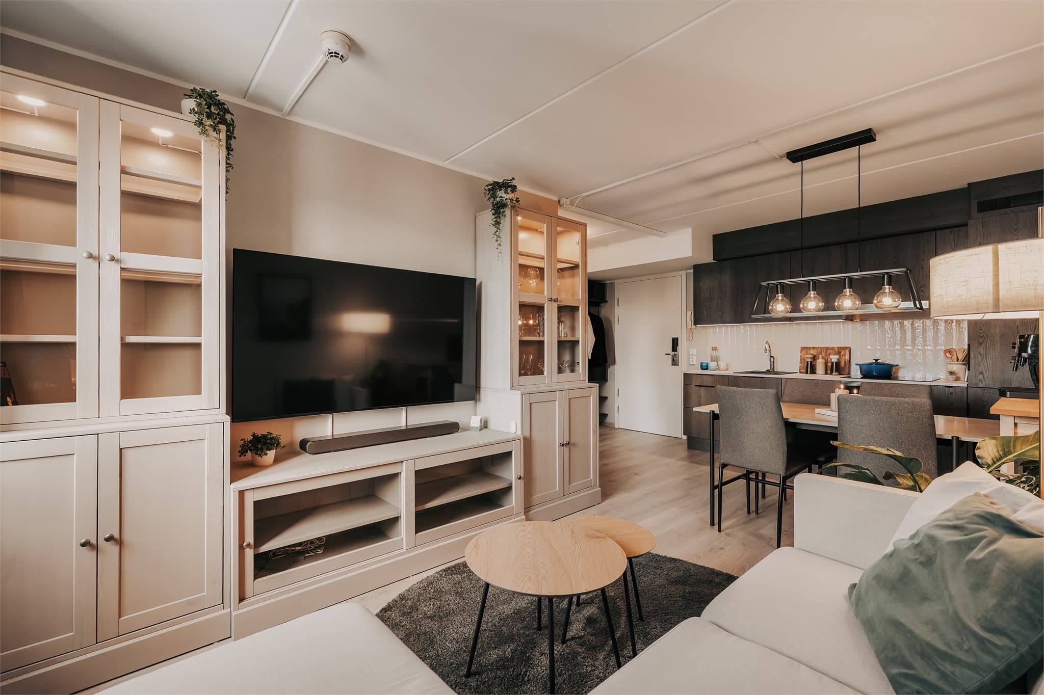 Emera eiendomsmegling v/Gina Granli (tlf. 99274052) har gleden av å presentere Åråssvingen 11!