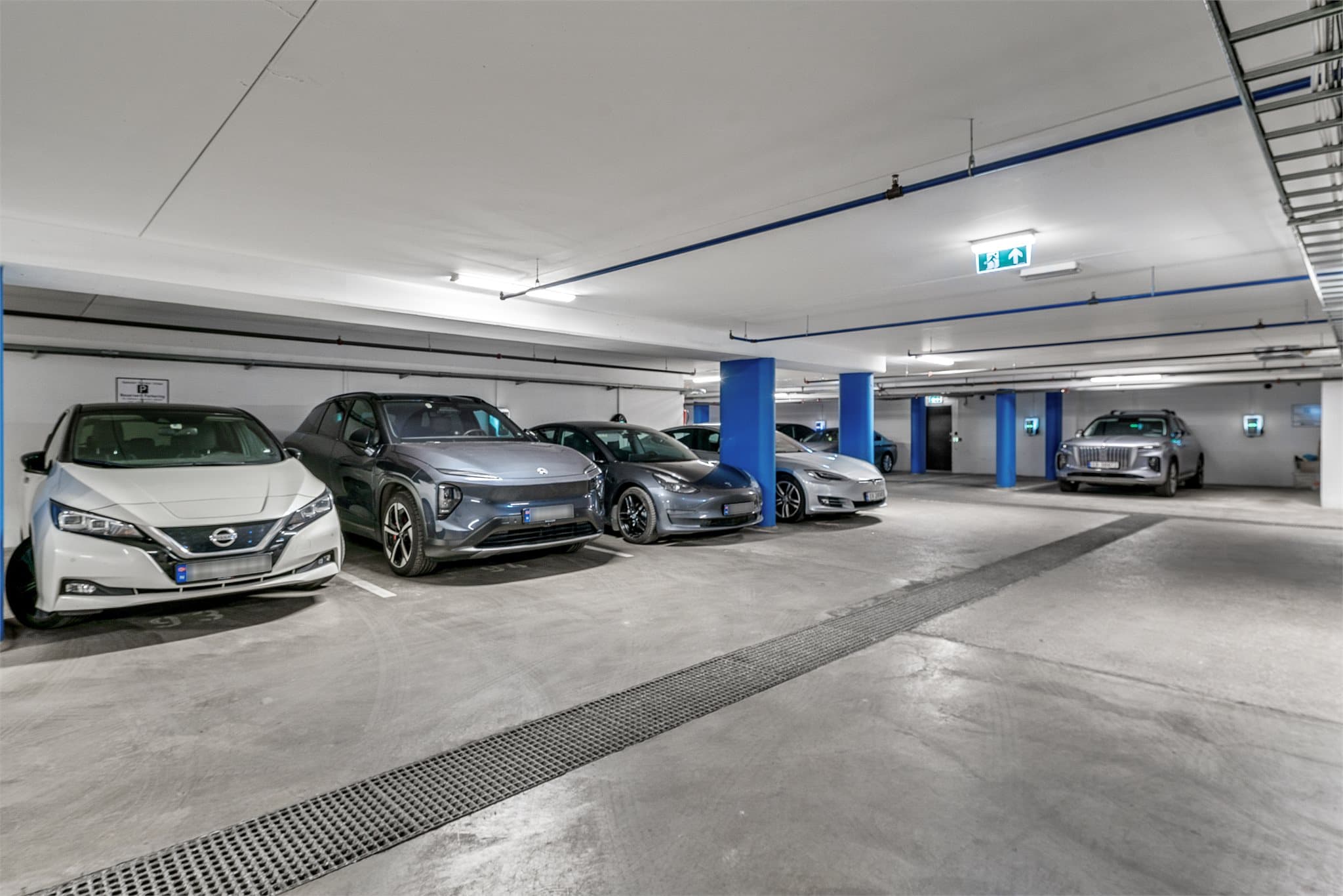 Garasjeplass m/EL i oppvarmet anlegg.