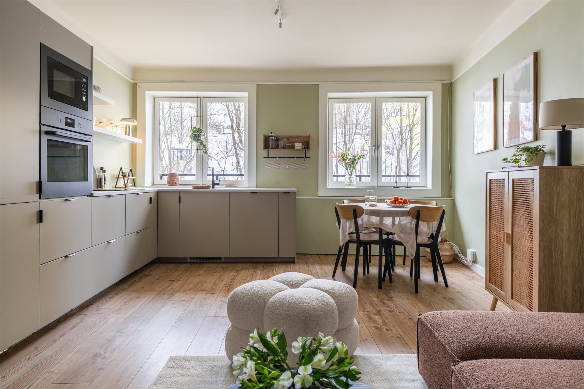 Her får du en attraktiv 2-roms leilighet med en åpen og sosial planløsning.