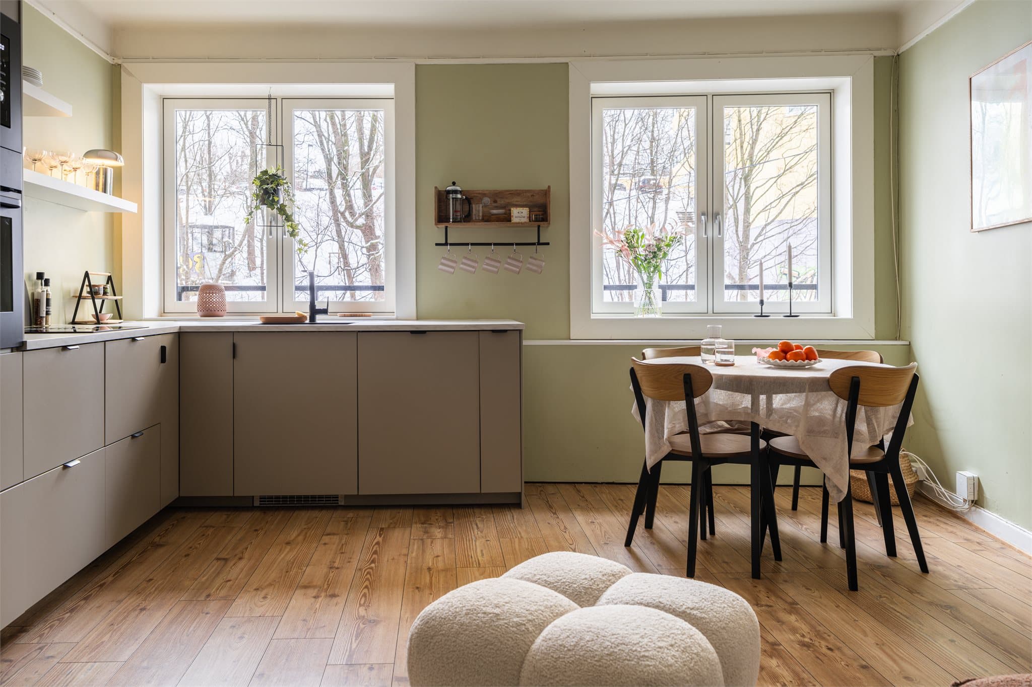 Her er det en funksjonell og godt utnyttet hjørneløsning.