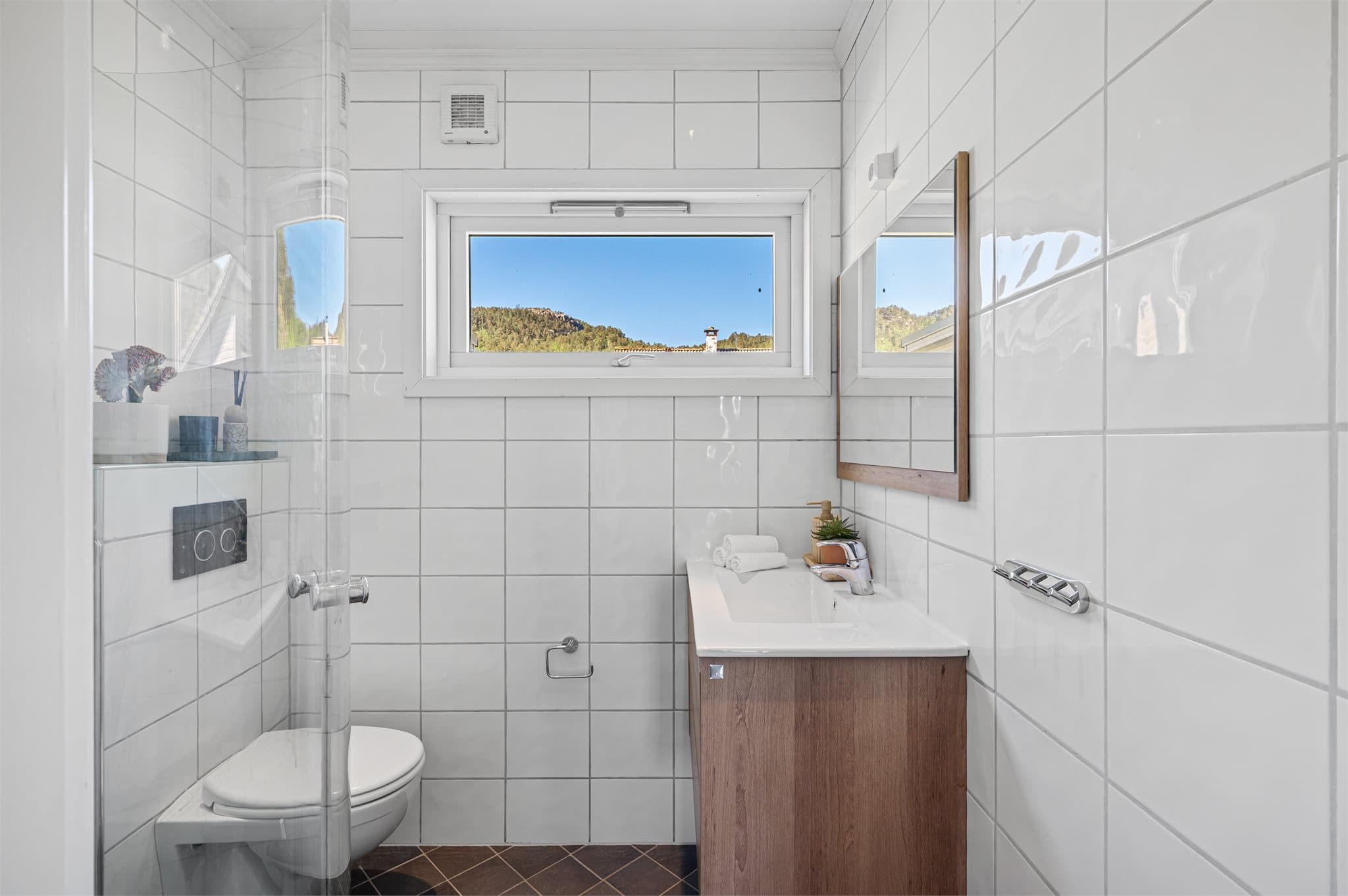 - Lyst og pent bad på 2,8m² -