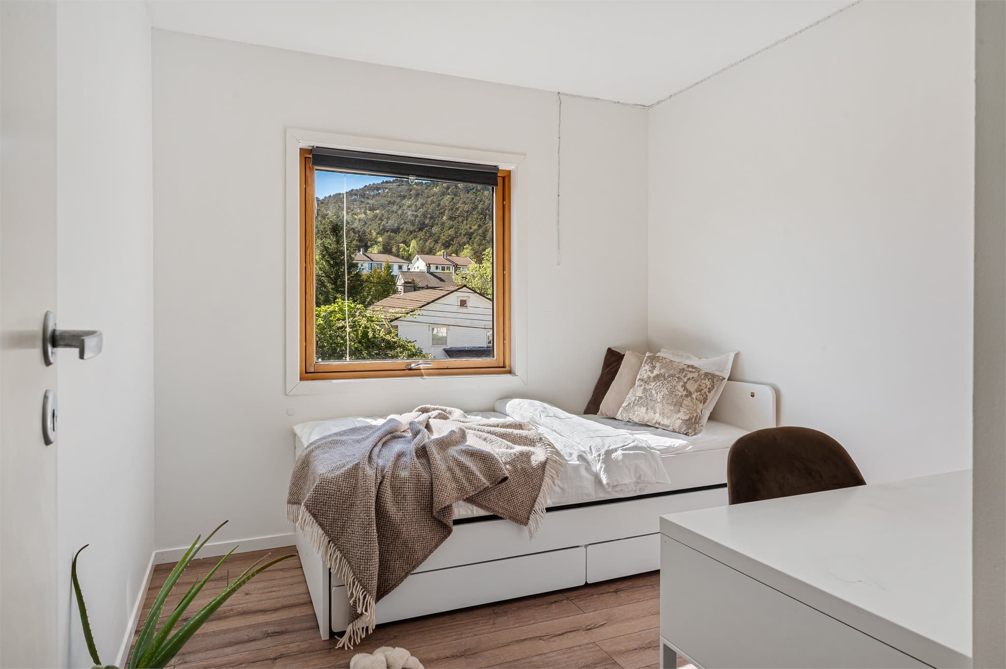 - Tredje soverom i 2. etasje måler 7,8m² -