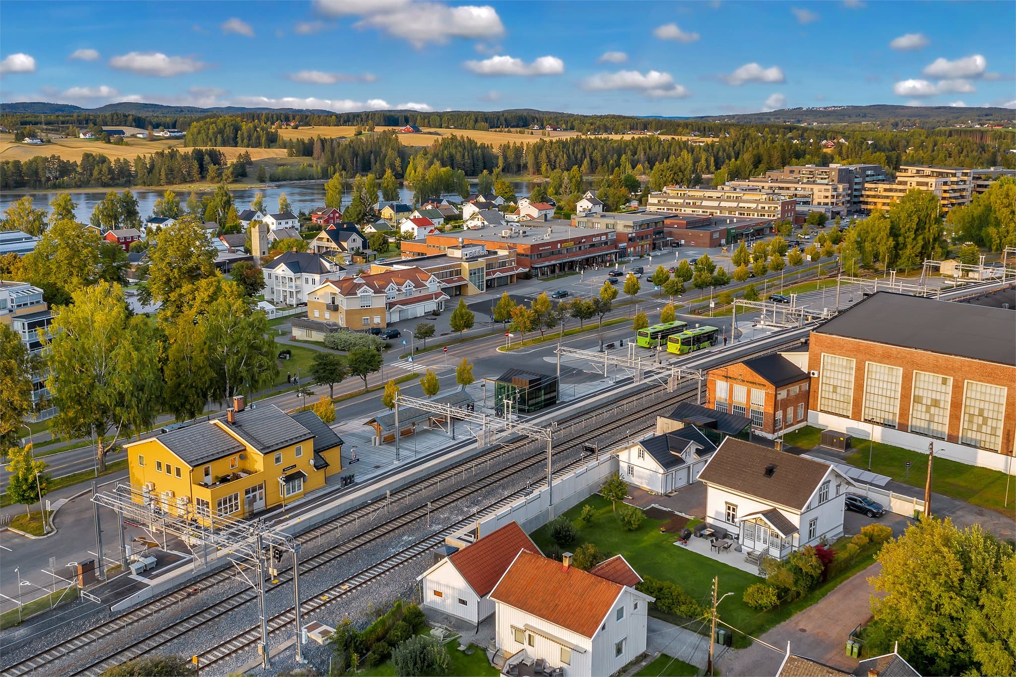 Sørumsand tog- og busstasjon.