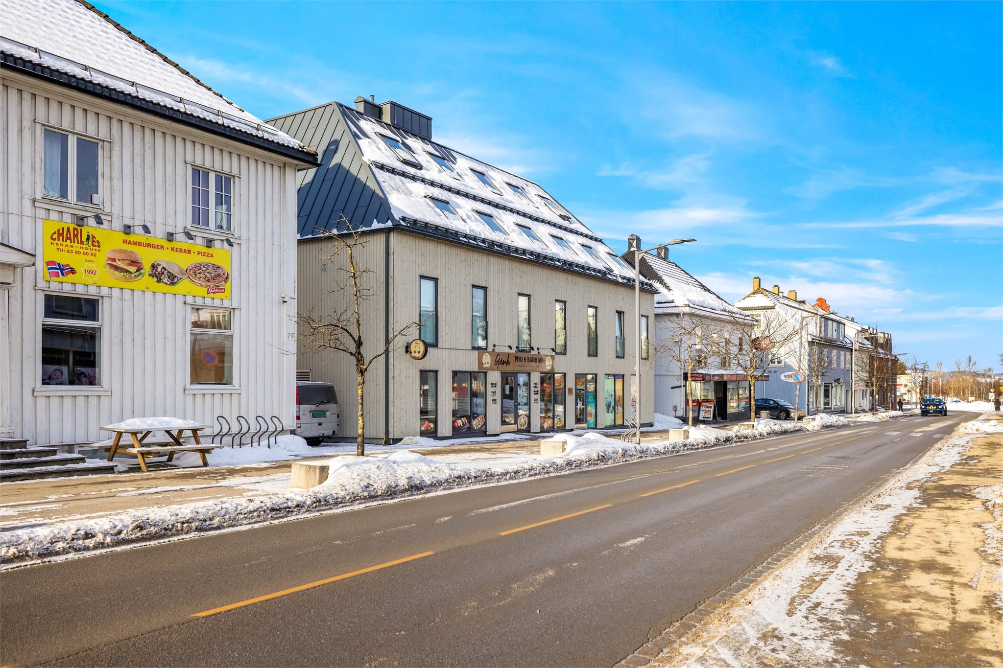 For barnefamilier er det kun 200 meter til Sagdalen skole, en trygg og kort skolevei.