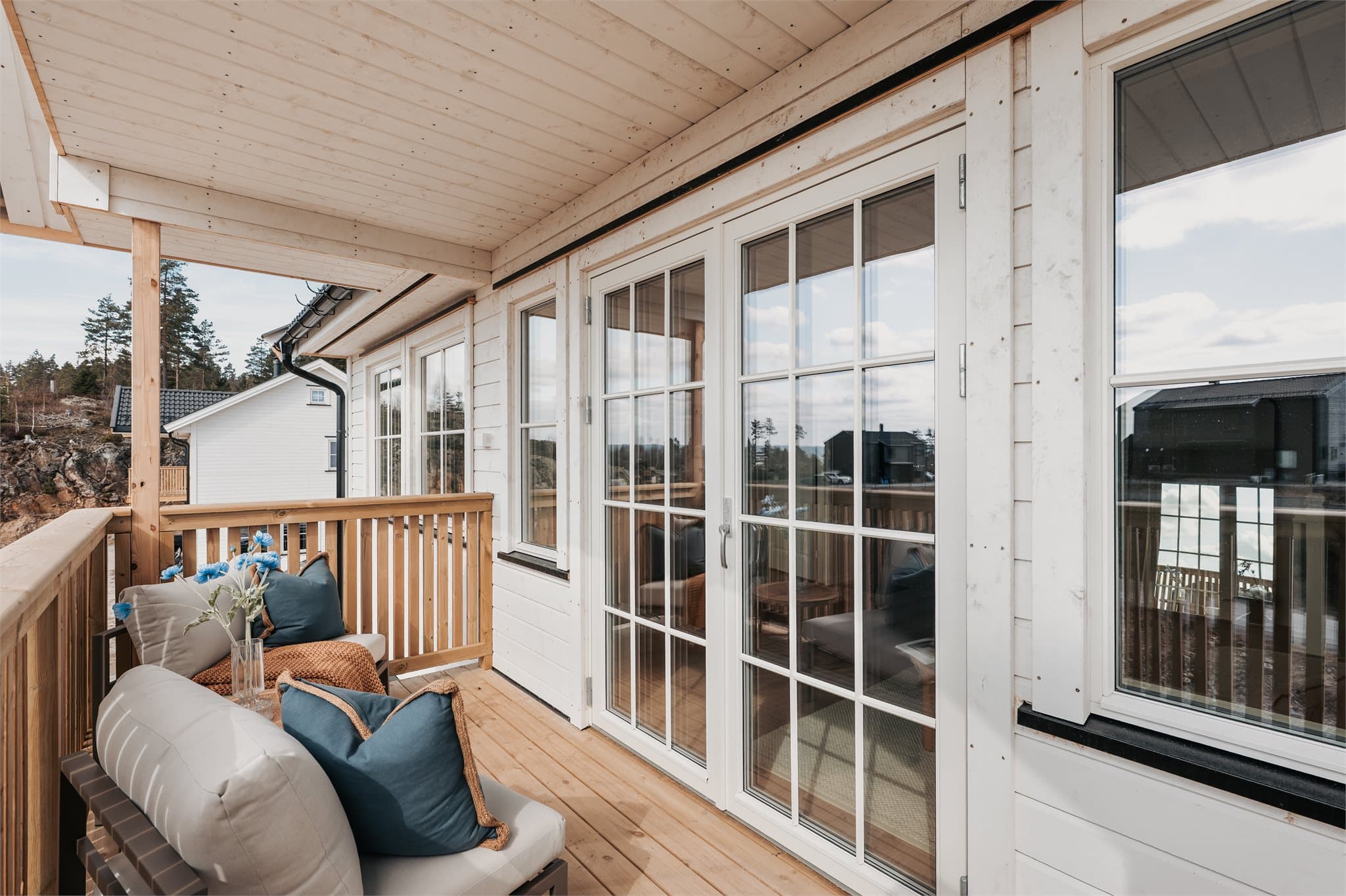 Solrik balkong på ca. 7 kvm.