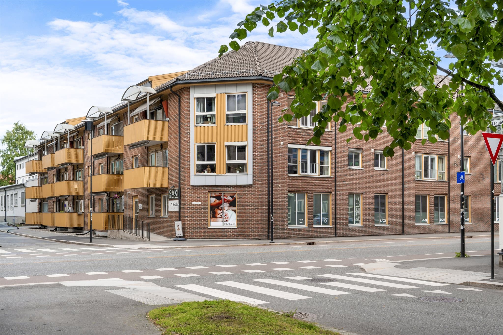 Emera Eiendomsmegling ved Solveig Granlund har gleden av å ønske velkommen til Nannestadgata 3.