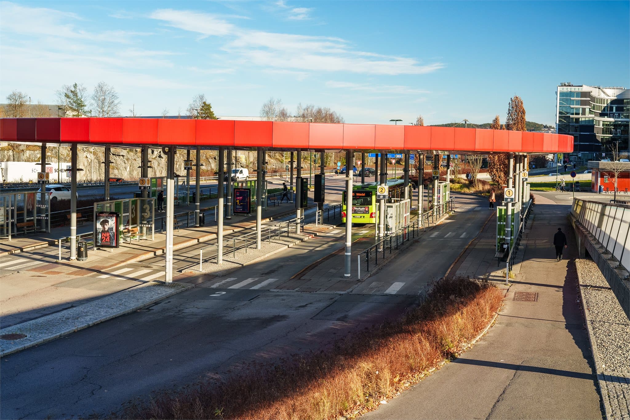 Lørenskog sentrum terminalen er et knutepunkt for kollektivtransport, fem minutter fra boligen.