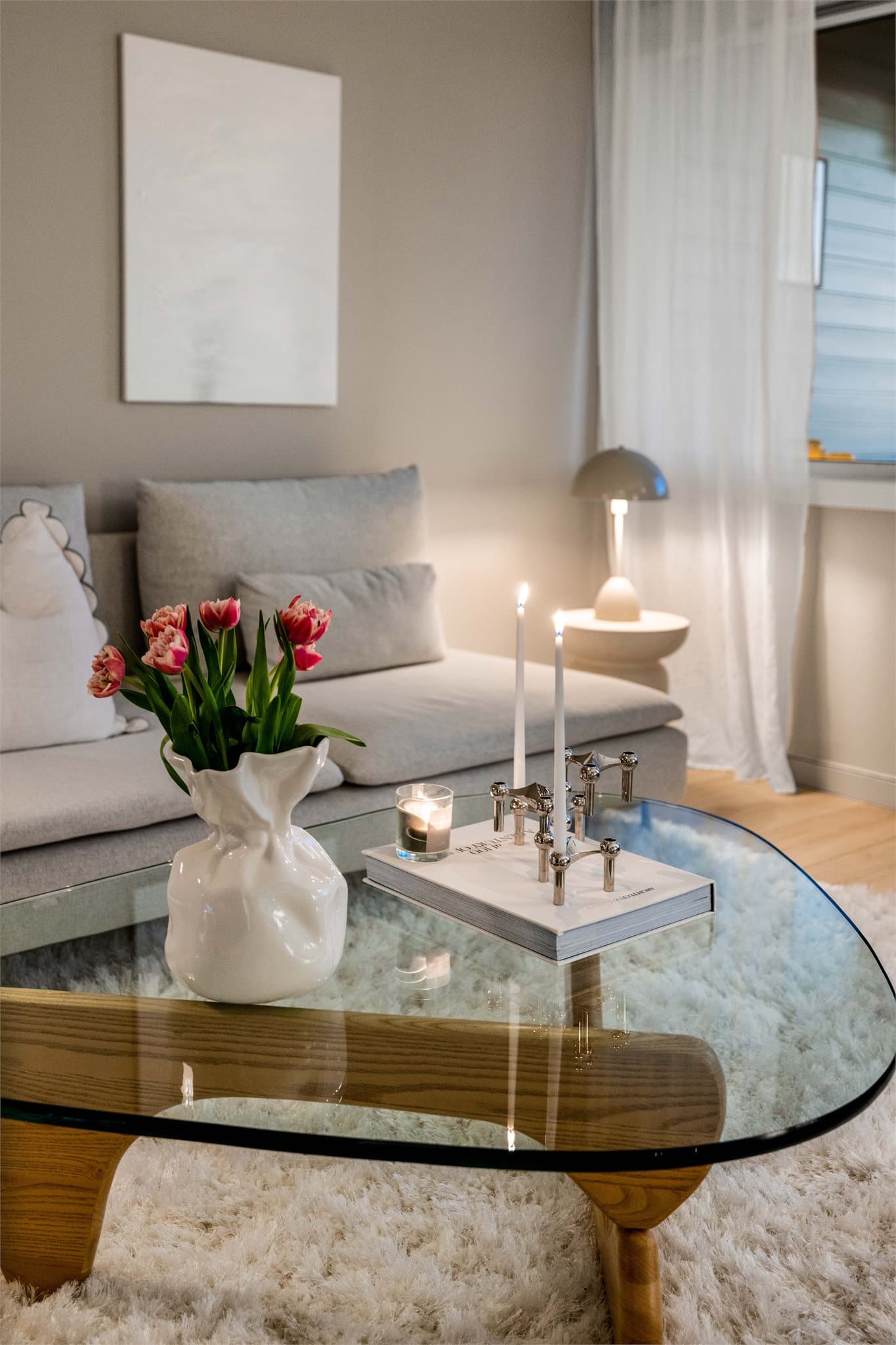 De nøytrale overflatene er et godt utgangspunkt for personlig innredning.