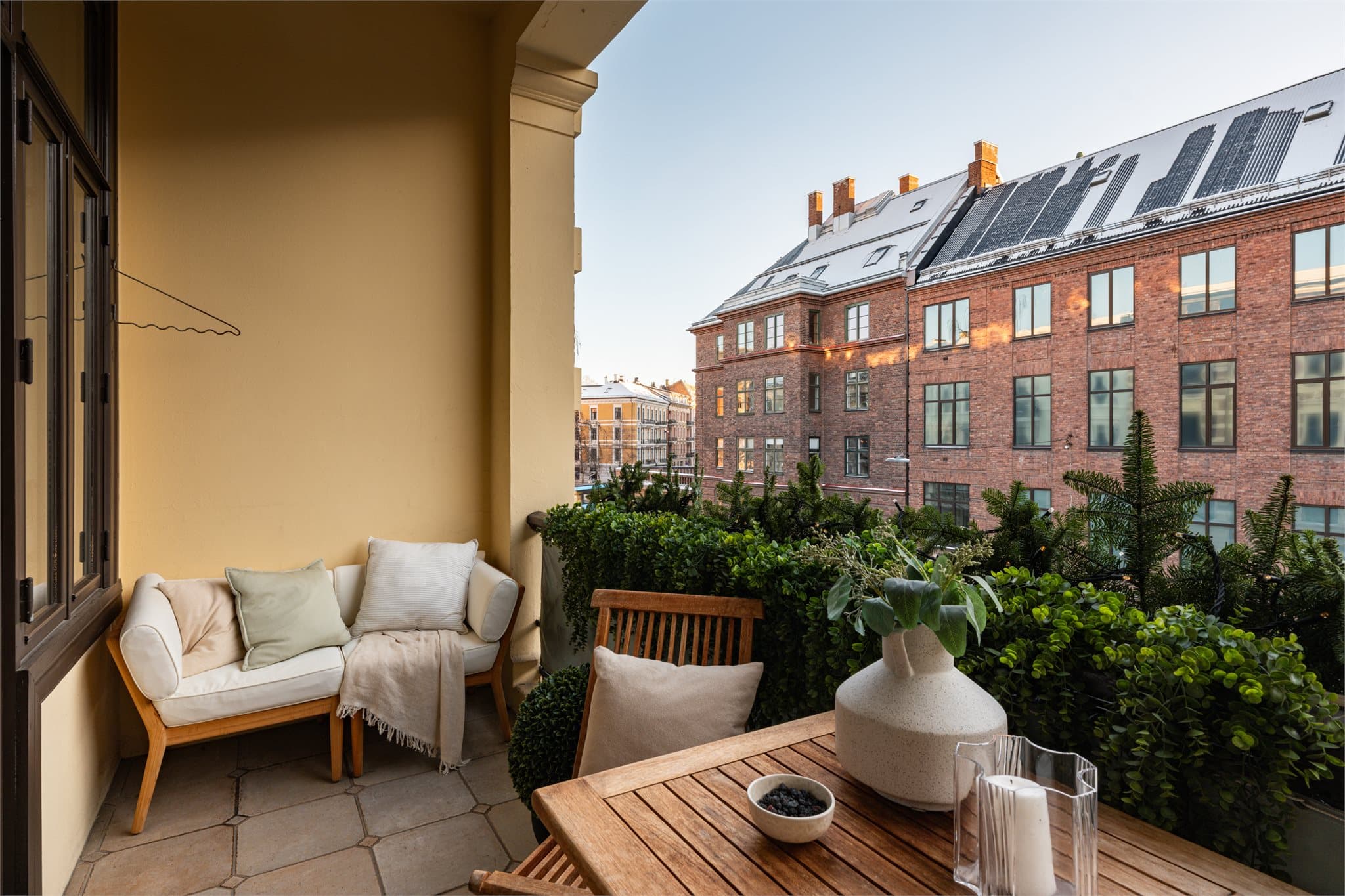 Dette er en klassisk leilighet i bygård fra 1893 med ettertraktet beliggenhet på Frogner.