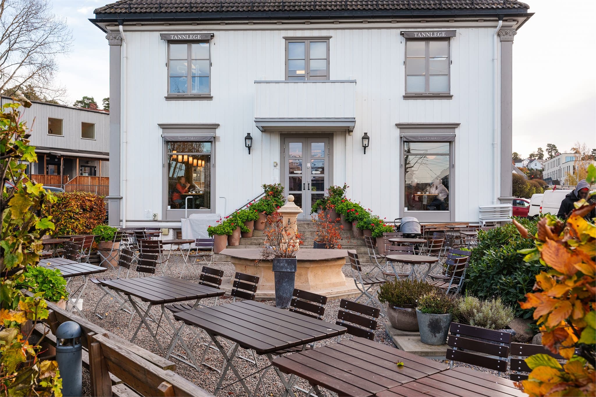 A°pent Bakeri Holtet