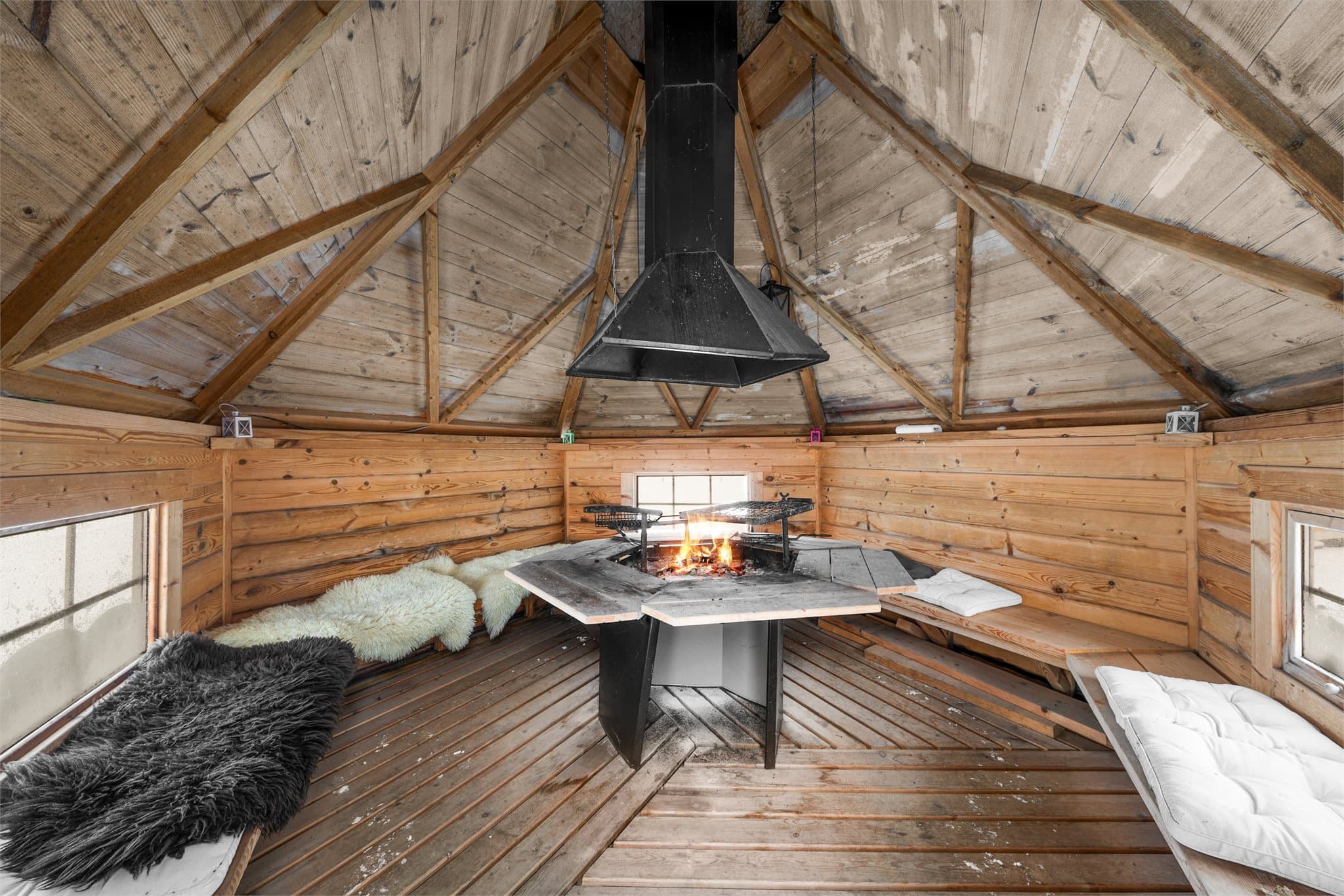 Grillhytta - den perfekte plassen for å samle venner og familie.