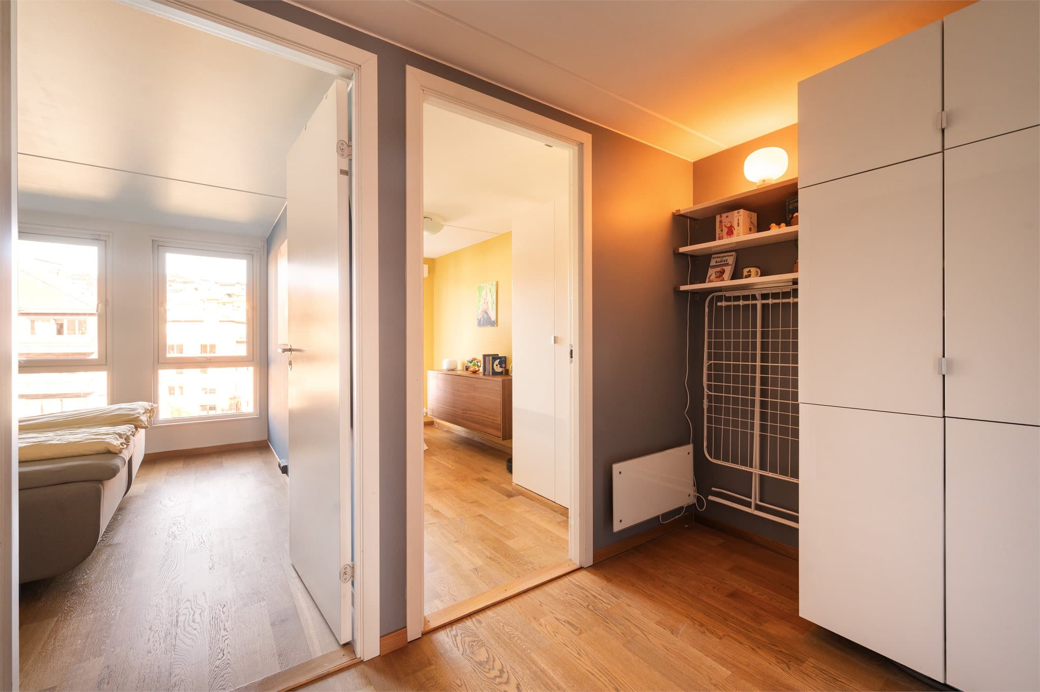 Gangarealet binder soverommene i øverste etasje sammen.