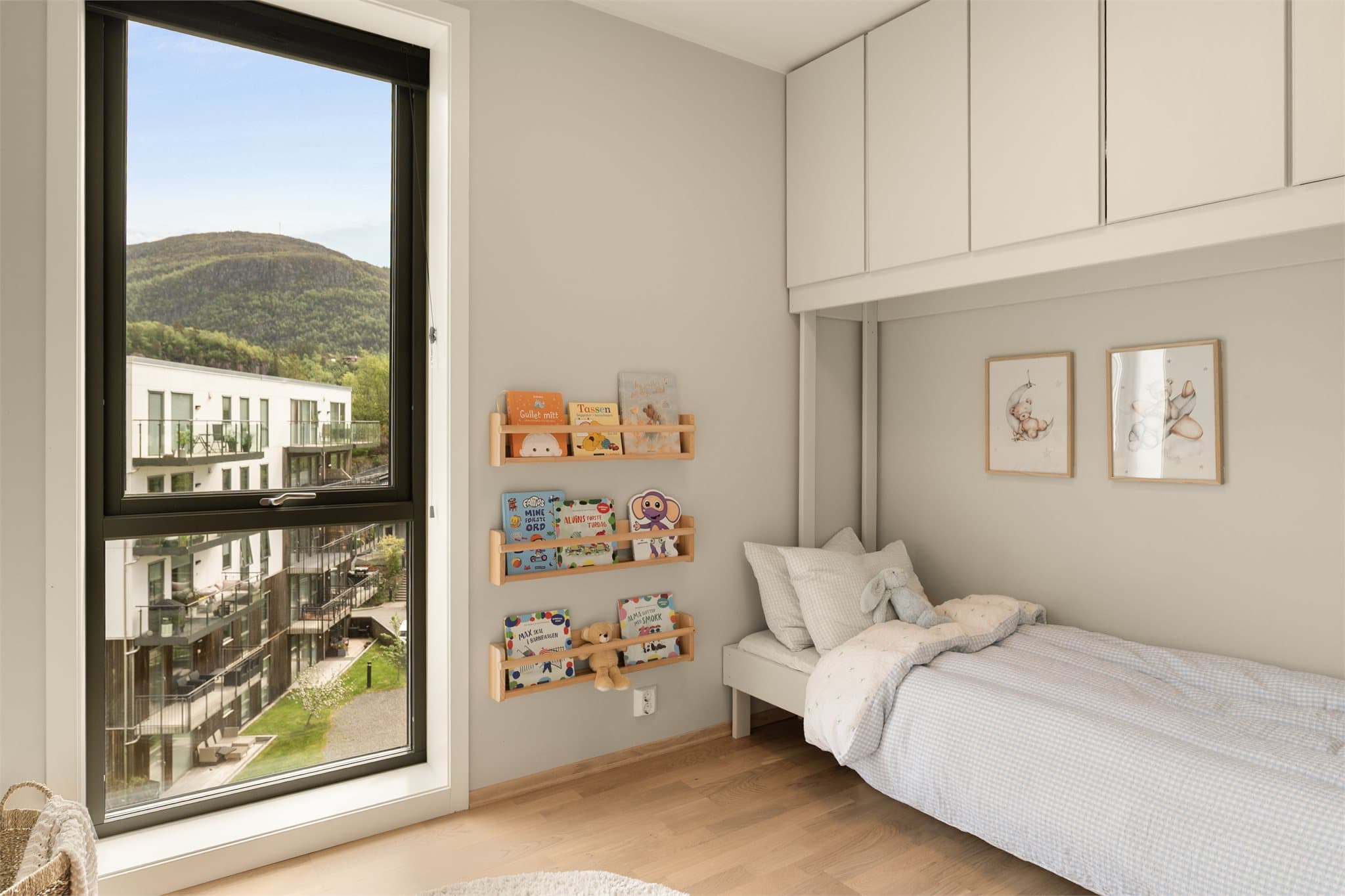 - Siste soverom måler 7,44 m² -