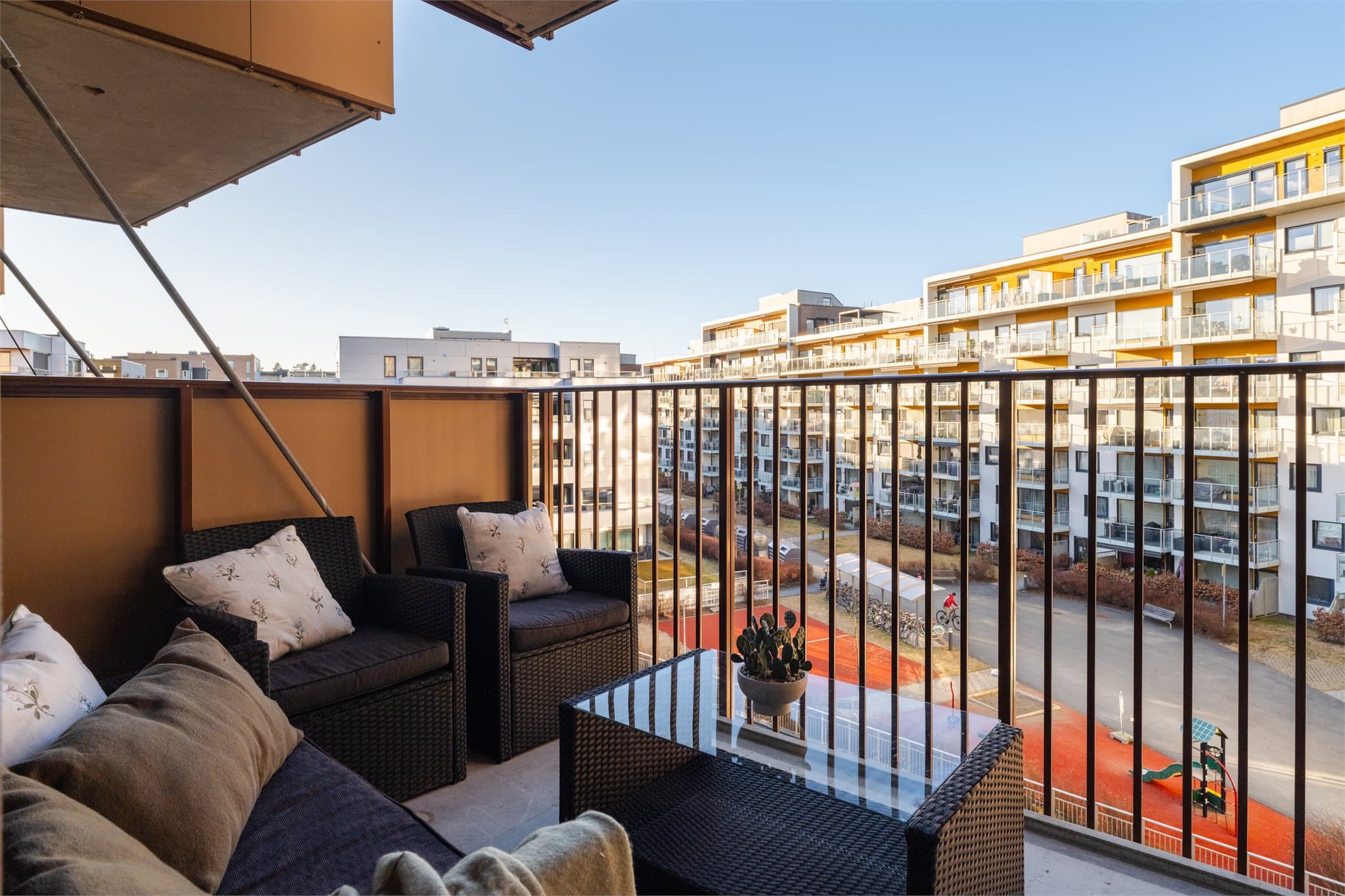 Milad Alexander Sabori v. Emera Eiendomsmegling ønsker velkommen til Ragnhilds vei 1C.